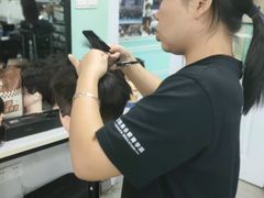 -首脑美容美发化妆美甲培训学校(长沙校区)