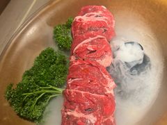 招牌九秒牛肉-三出山火锅(南京万象天地店)