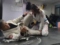 -金翼跆拳道巴西柔术拳击格斗学院