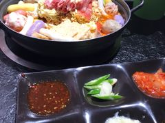 -烤路里·韩国品质自助烤肉(石路天虹4号店)