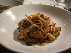 -MONICH牛排融合餐厅(和义大道购物中心店)