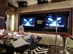中包-温莎KTV(珠江路店)