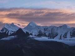 -贡嘎雪山