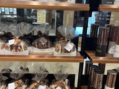 -Laderach 莱德拉(上海环贸iapm店)