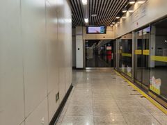 -龙溪路(地铁站)
