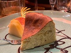 -SISTERS BAR RESTAURANT川意酒馆(嘉善老市H楼店)