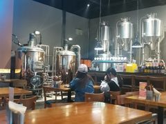 -HUZI虎滋精酿餐吧(京西大悦城店)