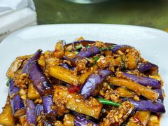 -红泥美食坊(良安路店)