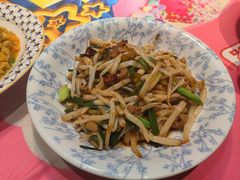 -魏铭鱼头捞饭(晋阳路店)