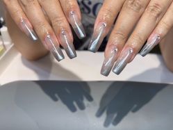 -UGIRL有个美甲