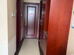 -兴芮温泉度假区