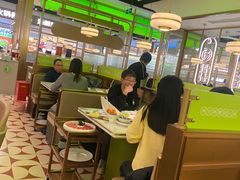 -洪氏嗨捞·广东猪肚鸡·椰子鸡火锅(西咸万象城店)