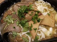 -鑫花溪牛肉米粉(文星广场店)