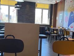-麦当劳(杨林得来速店)