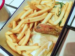 美式风味炸鸡翅配薯条-MIKAKU(万达广场上海宝山店)