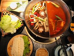 -湊湊火锅·茶憩(新中关购物中心店)