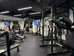 -超鹿运动(达信大厦店)