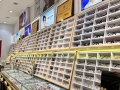 -沫芮眼镜·蔡司官方授权店(人民广场店)