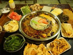 -邓莽子老火锅(中兴路总店)