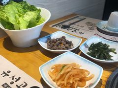 小菜-唯成•韩国炭火烤肉 유성고기