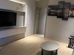 -白玉兰酒店(上海田子坊马当路地铁站店)