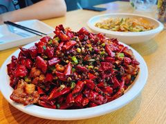 重庆辣子鸡-峨嵋小镇·川菜(勒泰中心店)