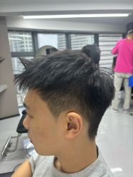 -宫铭烫发染发接发店