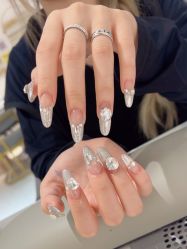 -丽心自助美甲美睫