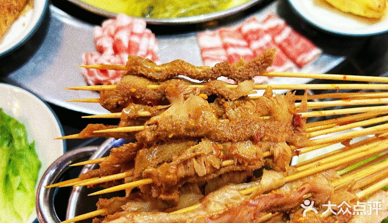 铜锅涮肉初体验🧐真不愧是老坛酸菜阿…