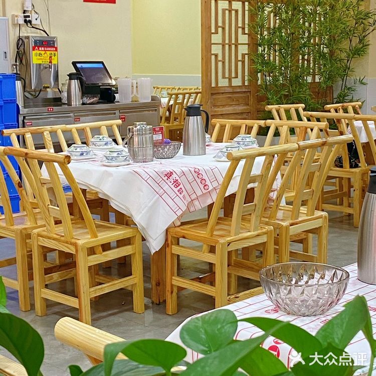 今日打卡东莞味道超正的湘菜馆，人均30+，好吃哭了！！