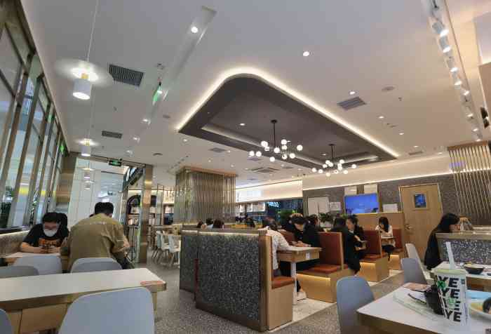 丸本家·乌冬面·丼饭(领展购物广场中关村店)-"[薄荷]环境:位于欧美