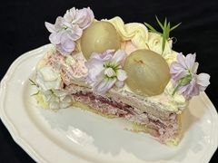 -花花卷卷·鲜食蛋糕(泉屋店)