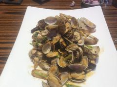 -蚝堡海鲜·威海菜·海肠捞饭·烧烤·亚洲吃蚝公司(幸福门店)