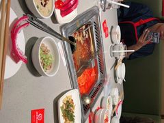-海底捞火锅(高新万达店)