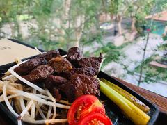 铁锄牛排-穹六人间 people 6(岳阳路店)