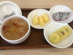 -雪梅月子中心(华侨城店)