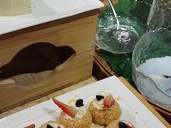 -大中华希尔顿酒店-念自助餐·嗨啤·小龙虾