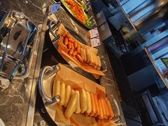 烤肠和薯条-克丽司汀酒店-日光阁餐厅