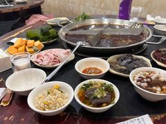 -储奇门鳝鱼火锅(总店)