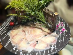 -大匠工房古船木艺术餐厅·猪肚鸡专门店(长白仙岛店)