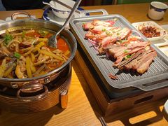 -娜仁图雅蒙古美食村(33小镇店)