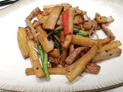 -马老六清真餐饮(西站店)