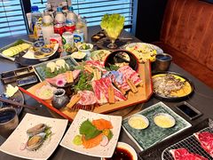 -铭牛烧肉·和牛海鲜自助(高新月牙湖店)