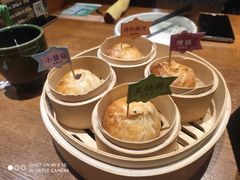 烤千层破酥包-云海肴·汽锅鸡·云南代表菜(天山百盛优客店)