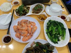 -鹏城人家海鲜酒家·23年老字号(较场尾店)
