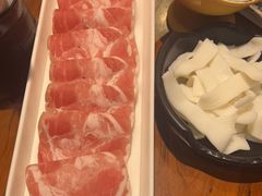 -东巴婆婆云南鱼豆花火锅(大东门店)