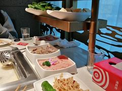-海底捞火锅鲜切牛肉主题店(长寿路店)