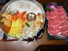 -魔丼屋(日月光店)