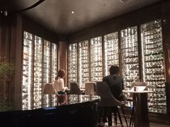 -wineapp葡萄酒餐吧(外滩金融中心店)