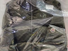 -福奈特洗衣·洗鞋·奢侈品护理(百联中环店)